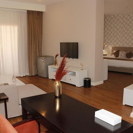 Tolip Family Park Hotel Kairo Exterior foto Suite