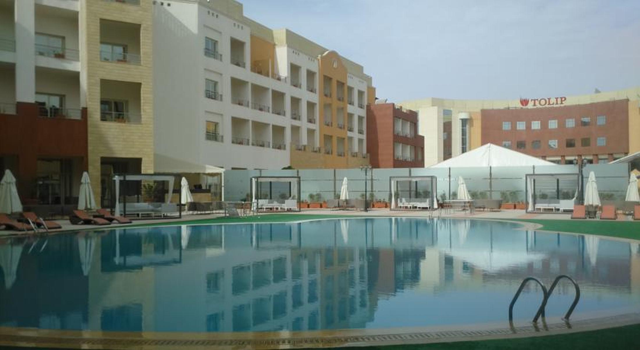 Tolip Family Park Hotel Kairo Exterior foto The pool at the hotel