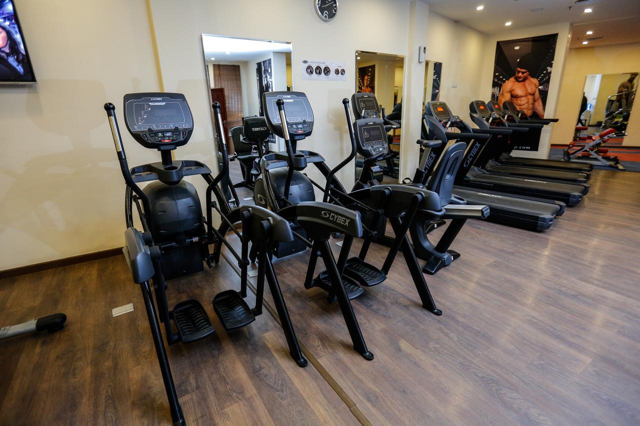 Tolip Family Park Hotel Kairo Exterior foto Elliptical cross trainer