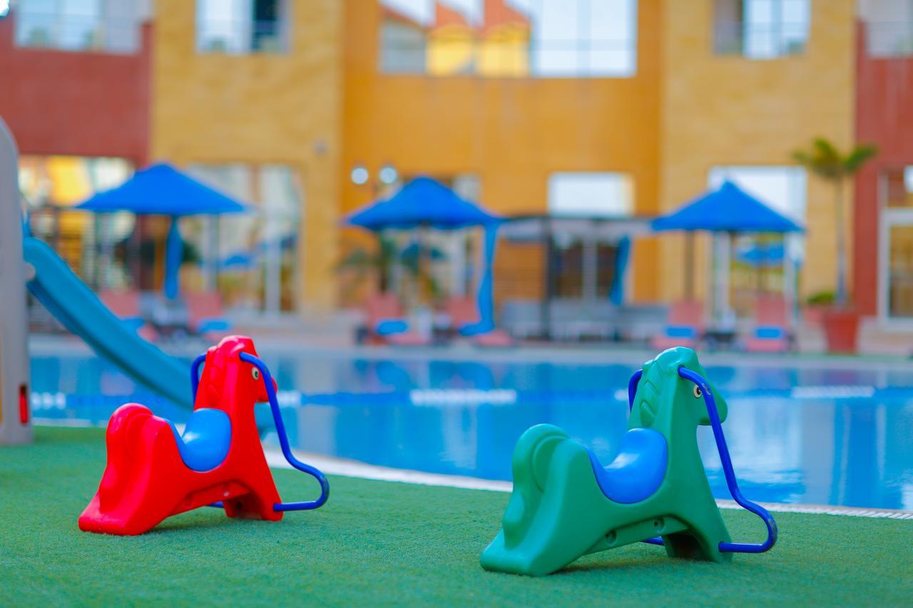Tolip Family Park Hotel Kairo Exterior foto The swimming pool at the hotel